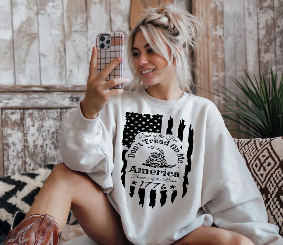 Don't Tread on Me -  Single Color Screen Print - Adult Size A16